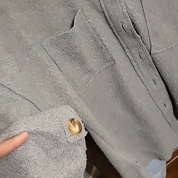 BKE Womens Medium shacket. Blue gray and extremely soft shacket💙!! - Picture 5 of 5